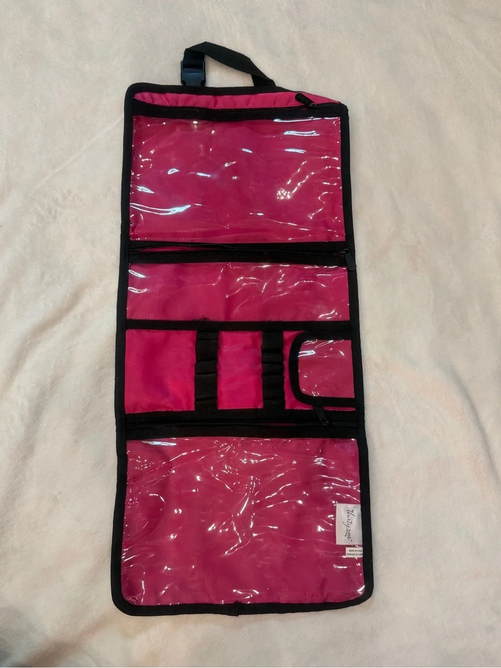 thirty-one Black and White Floral Hanging Organizer